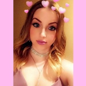 Meet your Posher, Holly